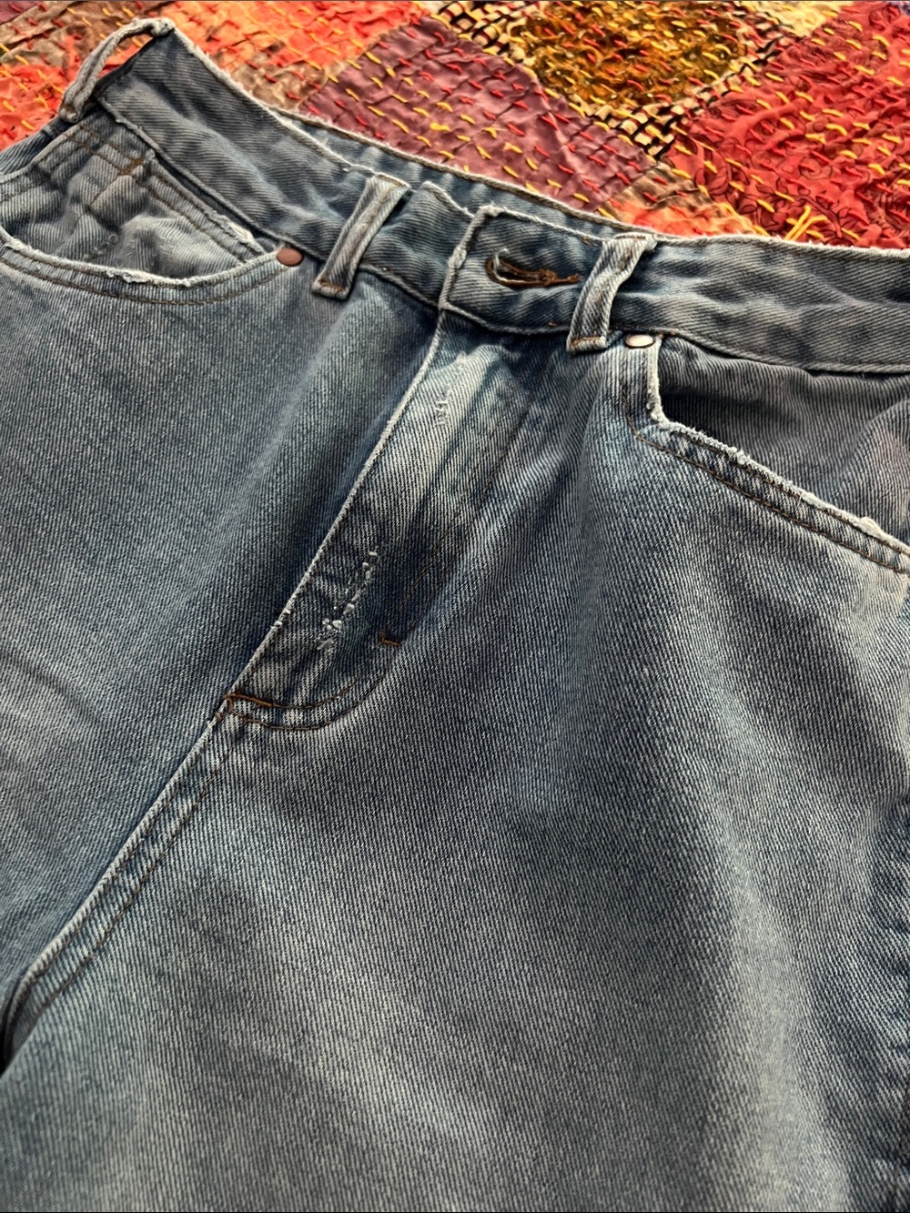 Wrangler women’s flared patchwork Jeans in Washed Blue - Picture 10 of 16